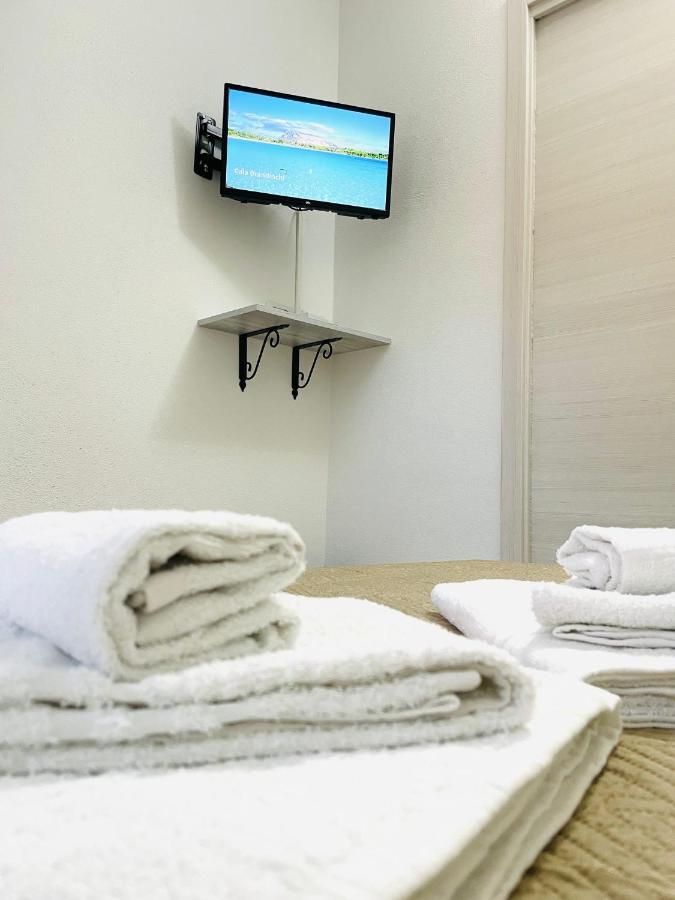 Chrisso Rooms Affittacamere San Teodoro  Exterior photo